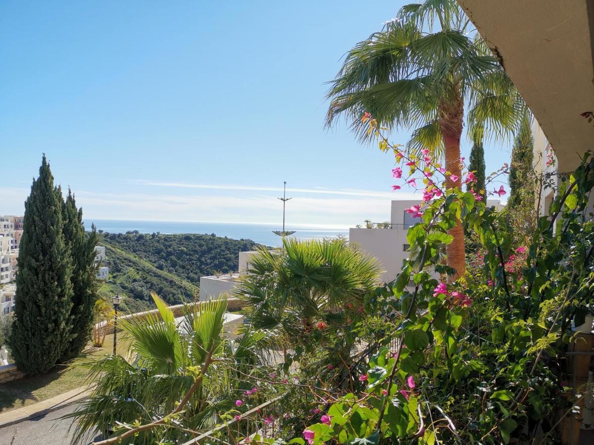 Marbella Hills公寓 外观 照片