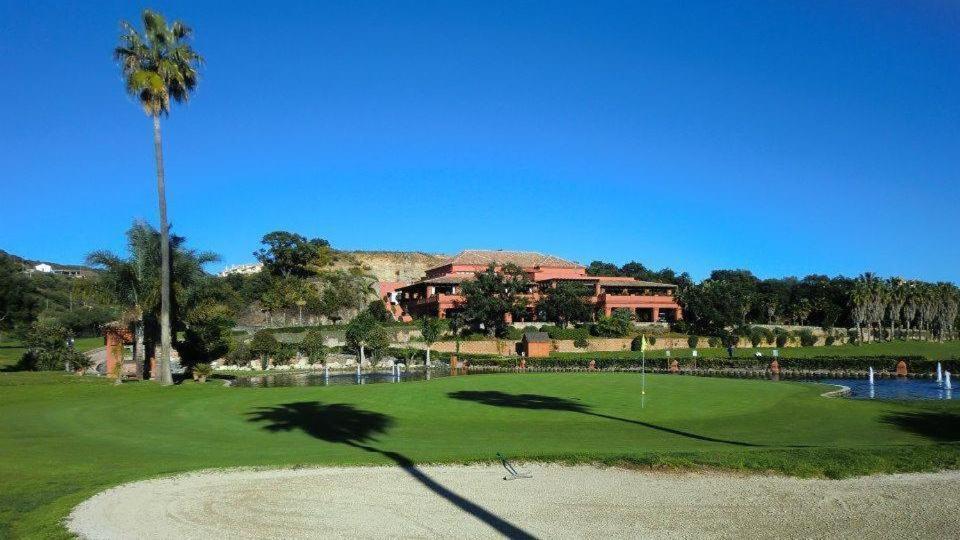Marbella Hills公寓 外观 照片
